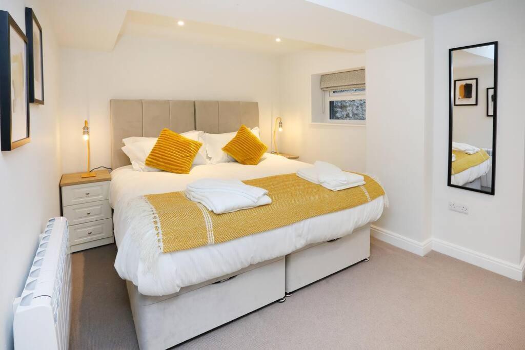 Central Ripon Apartment - View Of The Cathedral! Экстерьер фото